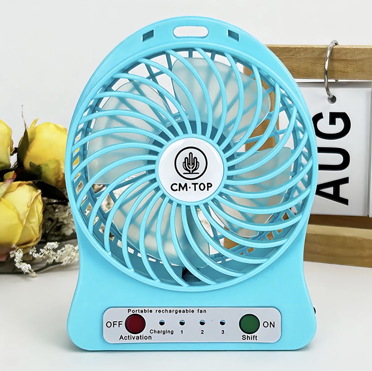 MINI VENTILADOR DE ESCRITORIO 3 VELOCIDADES Y LINTERNA